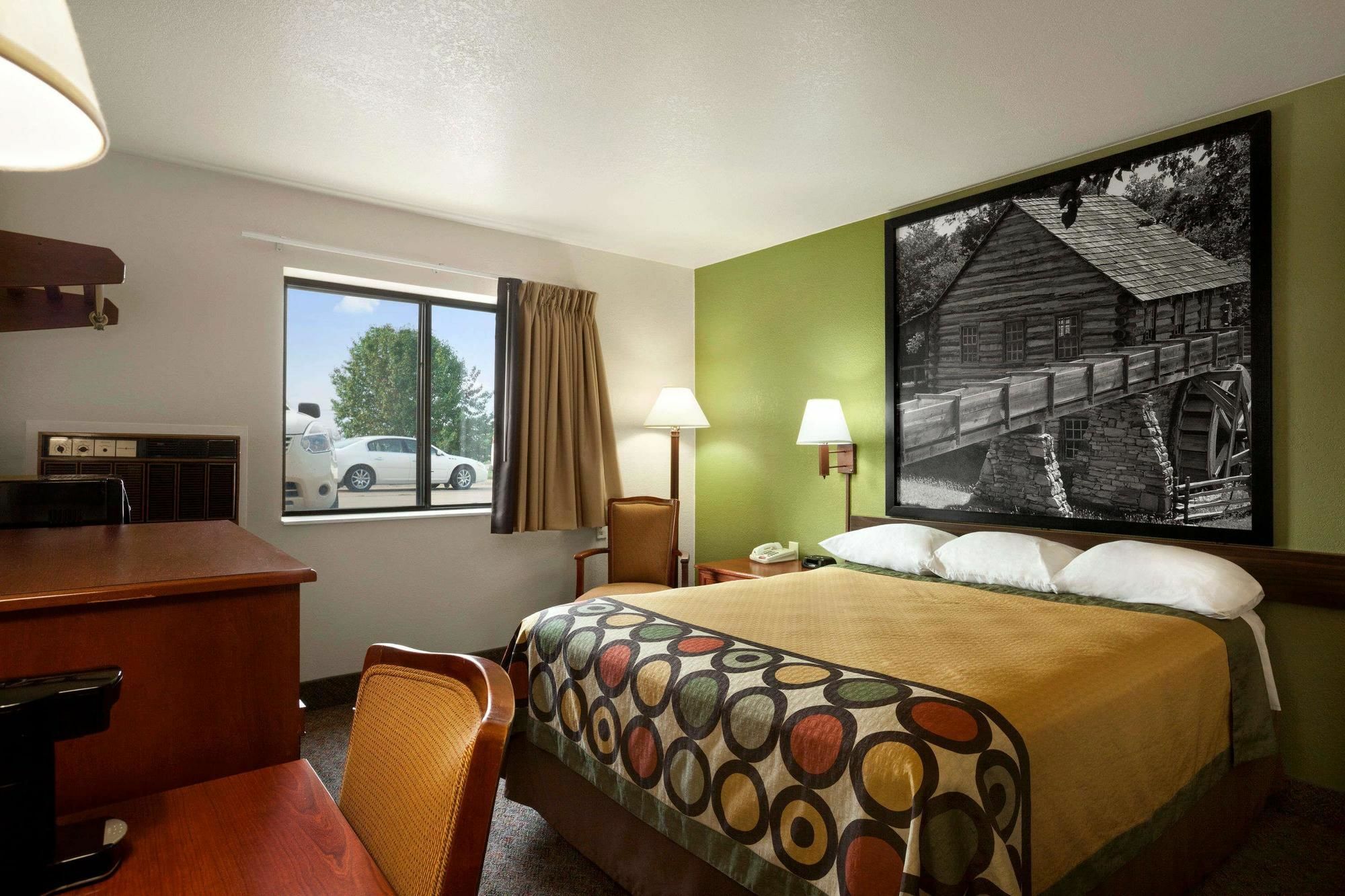 Super 8 By Wyndham Macon Motell Exteriör bild